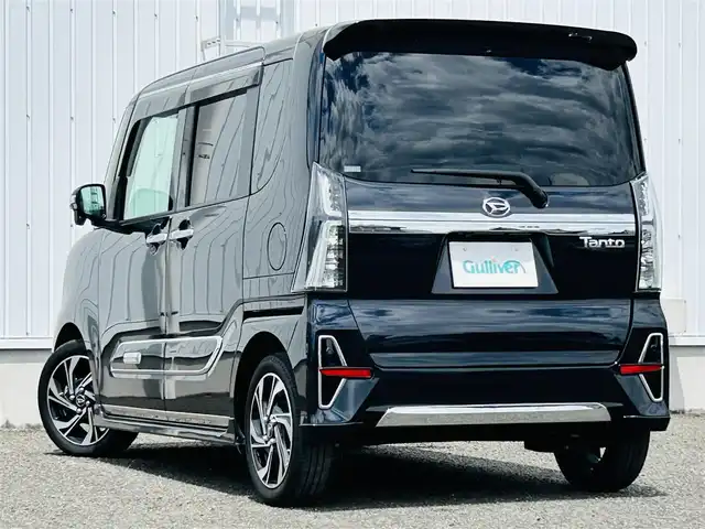 ダイハツ タント カスタム RS スタイルセレクション 熊本県 2021(令3)年 2.1万km パールブラック ワンオーナー/純正ナビ/・AM/FM/CD/DVD/SD/iPod/BT/・フルセグTV/全周囲カメラ/・フロント/サイド/バック/スマートアシスト/・アイドリングストップ/・衝突被害軽減システム/・横滑り防止機能/・クリアランスソナー/・アダプティブクルーズコントロール/前後コーナーセンサー/革巻きステアリング/・ステアリングリモコン/ハーフレザーシート/・D/N席シートヒーター/純正ドライブレコーダー（前方）/オートライト/・LEDライト/・フォグランプ/電動格納ミラー/・ウィンカーミラー/電動サイドブレーキ/・ホールドボタン/ETC/純正ドアバイザー/純正フロアマット/純正アルミホイール/スマートキー/・スペアキー