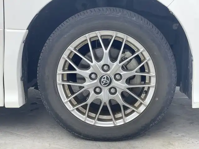 トヨタ ヴォクシー ハイブリッド ZS 煌 群馬県 2018(平30)年 4.7万km ホワイトパールクリスタルシャイン 純正９型ナビ　純正１２．１型後席モニター　バックカメラ　衝突被害軽減ブレーキ　　オートマチックハイビーム　シートヒーター　両側パワースライドドア　ドライブレコーダー　ＥＴＣ　クルーズコントロール