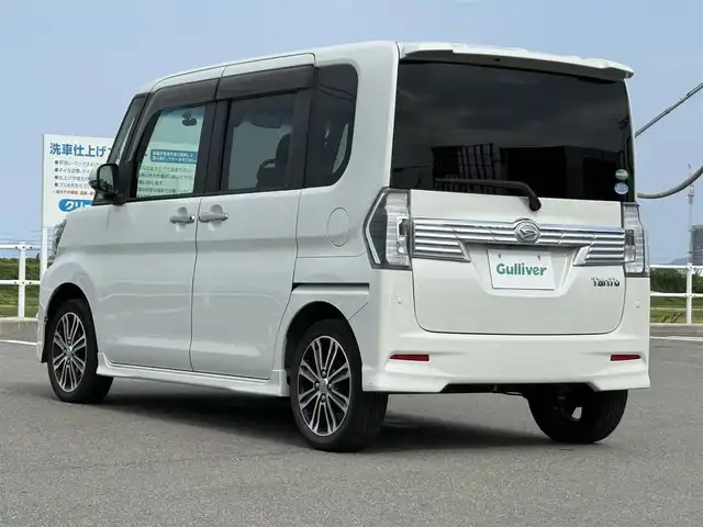 ダイハツ タント カスタムRS トップED LTD SAⅢ 佐賀県 2018(平30)年 3.5万km パールホワイトⅢ ワンオーナー/純正8インチSDナビゲーション/・フルセグTV/CD/DVD/SD/USB/HDMI/Bluetooth/パノラマモニター/前方ドライブレコーダー/両側パワースライドドア/レザー調シートカバー/D席シートヒーター/後席サンシェード/革巻きステアリング/ステアリングリモコン/純正15インチアルミホイール/純正LEDヘッドライト/・オートマチックハイビーム/純正LEDフォグランプ/純正フロアマット/純正ドアバイザ―/衝突被害軽減ブレーキ/車線逸脱警報機能/横滑り防止装置