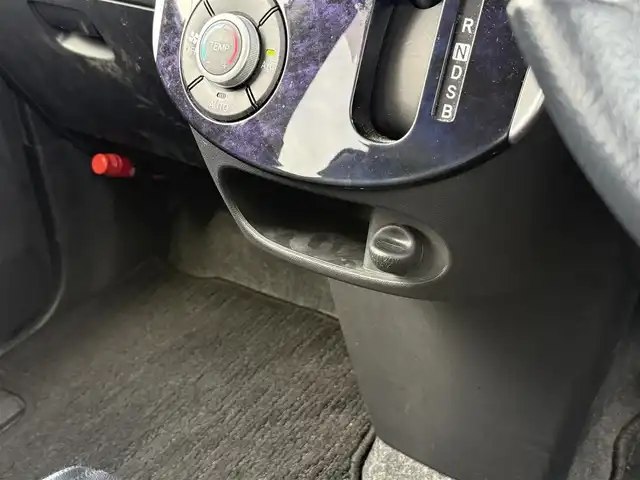 ダイハツ タント カスタムRS トップED LTD SAⅢ 佐賀県 2018(平30)年 3.5万km パールホワイトⅢ ワンオーナー/純正8インチSDナビゲーション/・フルセグTV/CD/DVD/SD/USB/HDMI/Bluetooth/パノラマモニター/前方ドライブレコーダー/両側パワースライドドア/レザー調シートカバー/D席シートヒーター/後席サンシェード/革巻きステアリング/ステアリングリモコン/純正15インチアルミホイール/純正LEDヘッドライト/・オートマチックハイビーム/純正LEDフォグランプ/純正フロアマット/純正ドアバイザ―/衝突被害軽減ブレーキ/車線逸脱警報機能/横滑り防止装置