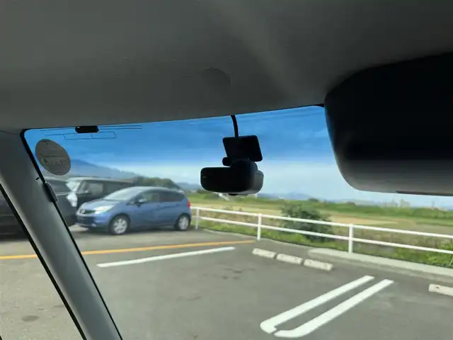 ダイハツ タント カスタムRS トップED LTD SAⅢ 佐賀県 2018(平30)年 3.5万km パールホワイトⅢ ワンオーナー/純正8インチSDナビゲーション/・フルセグTV/CD/DVD/SD/USB/HDMI/Bluetooth/パノラマモニター/前方ドライブレコーダー/両側パワースライドドア/レザー調シートカバー/D席シートヒーター/後席サンシェード/革巻きステアリング/ステアリングリモコン/純正15インチアルミホイール/純正LEDヘッドライト/・オートマチックハイビーム/純正LEDフォグランプ/純正フロアマット/純正ドアバイザ―/衝突被害軽減ブレーキ/車線逸脱警報機能/横滑り防止装置