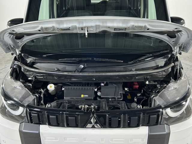 三菱 デリカミニ G プレミアム 沖縄県 2023(令5)年 1.9万km アメジストブラック/シルキーホワイト 県外仕入　/禁煙車　/純正ナビ[MM222D-LM]/（フルセグＴＶ　Blｕｅｔｏｏｔｈ FM AM）　/全方位カメラ　/両側パワースライドドア　/E‐Assist/・衝突被害軽減ブレーキ/・ 車線逸脱警報機能/・レーダークルーズコントロール/マイパイロット　/スマートルームミラー/シートバックテーブル/ＥＴＣ　/ダウンヒルアシストコントロール　/カーテンエアバック/LEDヘッドライト/ステアリングスイッチ/電動パーキングブレーキ