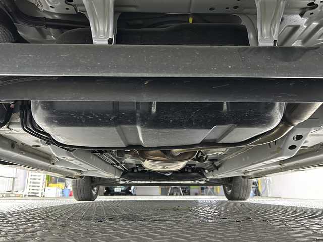 三菱 デリカミニ G プレミアム 沖縄県 2023(令5)年 1.9万km アメジストブラック/シルキーホワイト 県外仕入　/禁煙車　/純正ナビ[MM222D-LM]/（フルセグＴＶ　Blｕｅｔｏｏｔｈ FM AM）　/全方位カメラ　/両側パワースライドドア　/E‐Assist/・衝突被害軽減ブレーキ/・ 車線逸脱警報機能/・レーダークルーズコントロール/マイパイロット　/スマートルームミラー/シートバックテーブル/ＥＴＣ　/ダウンヒルアシストコントロール　/カーテンエアバック/LEDヘッドライト/ステアリングスイッチ/電動パーキングブレーキ