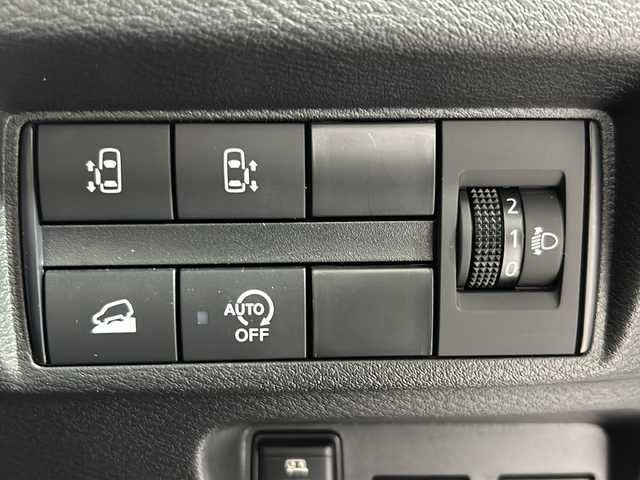 三菱 デリカミニ G プレミアム 沖縄県 2023(令5)年 1.9万km アメジストブラック/シルキーホワイト 県外仕入　/禁煙車　/純正ナビ[MM222D-LM]/（フルセグＴＶ　Blｕｅｔｏｏｔｈ FM AM）　/全方位カメラ　/両側パワースライドドア　/E‐Assist/・衝突被害軽減ブレーキ/・ 車線逸脱警報機能/・レーダークルーズコントロール/マイパイロット　/スマートルームミラー/シートバックテーブル/ＥＴＣ　/ダウンヒルアシストコントロール　/カーテンエアバック/LEDヘッドライト/ステアリングスイッチ/電動パーキングブレーキ