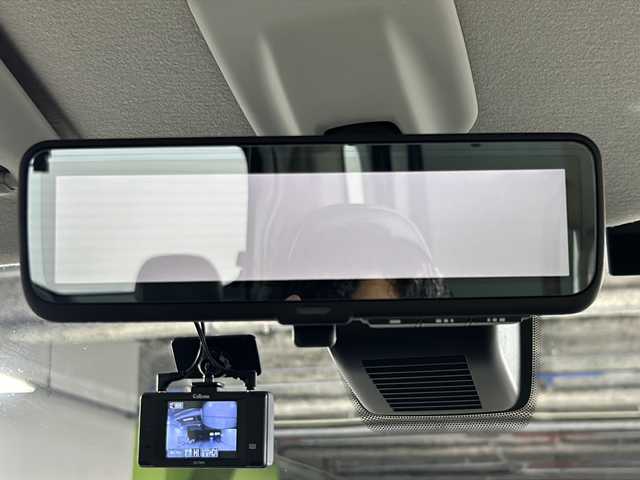 三菱 デリカミニ G プレミアム 沖縄県 2023(令5)年 1.9万km アメジストブラック/シルキーホワイト 県外仕入　/禁煙車　/純正ナビ[MM222D-LM]/（フルセグＴＶ　Blｕｅｔｏｏｔｈ FM AM）　/全方位カメラ　/両側パワースライドドア　/E‐Assist/・衝突被害軽減ブレーキ/・ 車線逸脱警報機能/・レーダークルーズコントロール/マイパイロット　/スマートルームミラー/シートバックテーブル/ＥＴＣ　/ダウンヒルアシストコントロール　/カーテンエアバック/LEDヘッドライト/ステアリングスイッチ/電動パーキングブレーキ