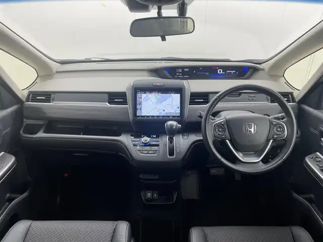 ホンダ フリード G ホンダセンシング 茨城県 2020(令2)年 1.5万km シルバーミストグリーンM 純正9インチプレミアムインターナビ/Bluetooth/フルセグ/CD/DVD/AM/FM/Apple CarPlay/ホンダセンシング/アイドリングストップ/レーダークルーズコントロール/ＥＴＣ/前後ドラレコ/D+N席シートヒーター/オートライト