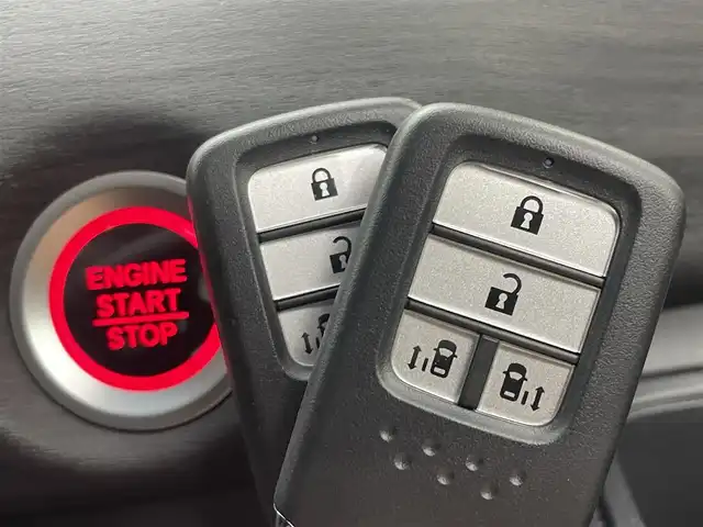 ホンダ フリード G ホンダセンシング 茨城県 2020(令2)年 1.5万km シルバーミストグリーンM 純正9インチプレミアムインターナビ/Bluetooth/フルセグ/CD/DVD/AM/FM/Apple CarPlay/ホンダセンシング/アイドリングストップ/レーダークルーズコントロール/ＥＴＣ/前後ドラレコ/D+N席シートヒーター/オートライト