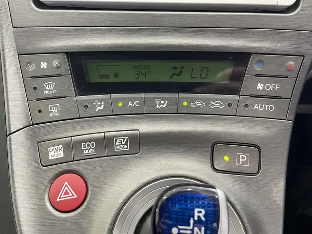 トヨタ プリウス S 沖縄県 2014(平26)年 4.1万km ボルドーマイカメタリック ・純正ナビ/・Ｂｌｕｅｔｏｏｔｈ接続/・ＴＶ/・バックカメラ/・ＥＴＣ/・スマートキー/・プッシュスタート/・純正フロアマット/・純正アルミホイール/・オートライト