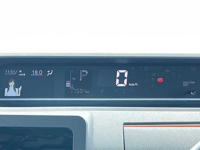 ダイハツ タント ファンクロスターボ 三重県 2023(令5)年 1.8万km クロムグレーメタリック 社外ナビ/両側パワースライドドア/スペアキー/前席シートヒーター/コーナーセンサー/革巻きハンドル/電子パーキング/USB給電/リヤサンシェード/オートハイビーム/オートライト/純正フロアマット/電動格納ミラー/禁煙車
