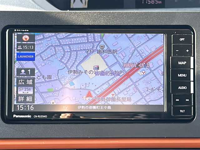 ダイハツ タント ファンクロスターボ 三重県 2023(令5)年 1.8万km クロムグレーメタリック 社外ナビ/両側パワースライドドア/スペアキー/前席シートヒーター/コーナーセンサー/革巻きハンドル/電子パーキング/USB給電/リヤサンシェード/オートハイビーム/オートライト/純正フロアマット/電動格納ミラー/禁煙車
