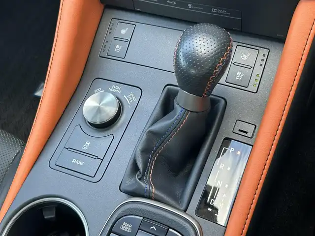 レクサス ＲＣ Ｆ 道南・函館 2015(平27)年 2.5万km ホワイトノーヴァガラスフレーク /純正ナビ//フルセグTV//衝突軽減ブレーキ//クルーズコントロール//バックカメラ//ETC//シートヒーター//ベンチレーション//ブラインドスポットモニター//メモリーシート//パドルシフト//ステアリングヒーター