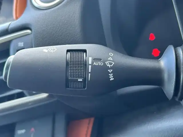 レクサス ＲＣ Ｆ 道南・函館 2015(平27)年 2.5万km ホワイトノーヴァガラスフレーク /純正ナビ//フルセグTV//衝突軽減ブレーキ//クルーズコントロール//バックカメラ//ETC//シートヒーター//ベンチレーション//ブラインドスポットモニター//メモリーシート//パドルシフト//ステアリングヒーター