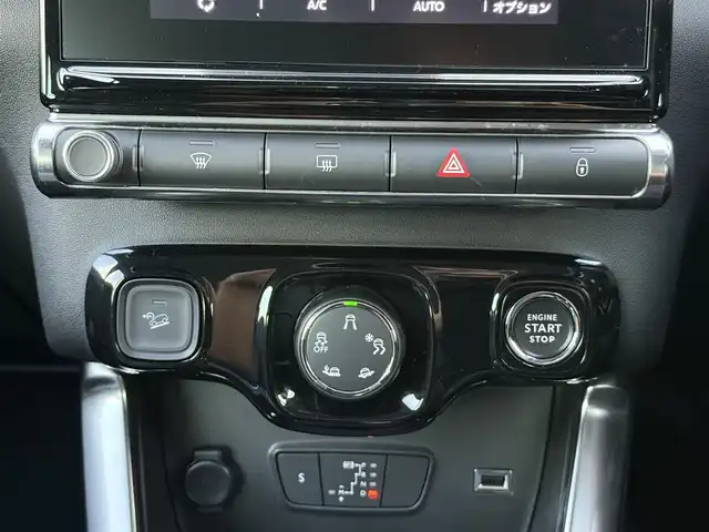 シトロエン シトロエン Ｃ３ エアクロス サーフED・バイ・リップカール 静岡県 2023(令5)年 1.8万km 白 ワンオーナー/ハーフレザーシート /BSM/純正ディスプレイオーディオ/(BT/CarPlay/USB)/360°カメラ/クルーズコントロール/レーンキープアシスト/パーキングアシスト/スマートキー/ETC/ドライブレコーダー/純正フロアマット/純正17インチアルミホイール/保証書/取説/スペアキー