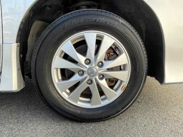 日産 セレナ ハイウェイスター プロパイロットED 岩手県 2016(平28)年 6.7万km ブリリアントシルバー 純正８インチナビ/ＣＤ／ＤＶＤ／ＢＴ／フルセグ/前後ソナー/アイドリングストップ/両側パワスラ/左側ハンズフリースライドドア/衝突被害軽減ブレーキ/レーンキープ/オートブレーキホールド