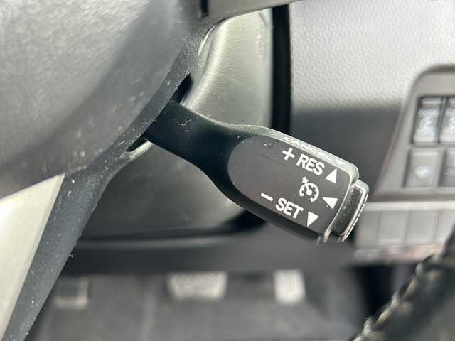 トヨタ ルーミー カスタムG S 山形県 2017(平29)年 4万km ブラックマイカ/マゼンダベリーメタリック 禁煙車/4WD/スマートアシスト/横滑り防止装置/クルーズコントロール/バックカメラ/後方コーナーセンサー/純正ナビ/（Bluetooth/フルセグ/AM/FM)/テレビキャンセラー/両側パワースライドドア/アイドリングストップ/ETC/純正エンジンスターター/オートLEDライト/フォグランプ/ドアバイザー