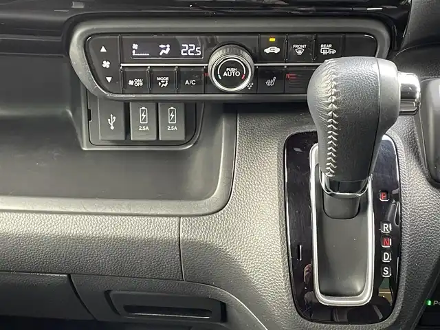 ホンダ Ｎ ＢＯＸ カスタム L ターボ 岐阜県 2022(令4)年 2万km プラチナホワイトパール ワンオーナー/4WD/純正ナビ/【Bluetooth．CD.DVD.AM/FM】/両側パワースライドドア/ホンダセンシング/クルーズコントロール/ハーフレザーシート/シートヒーター/スマートキー/ドライブレコーダー/バックカメラ/ベンチシート/シート背面ドリンクホルダー/後列サンシェード/LEDヘッドライト・オート機能付/フォグライト/純正アルミホイール/純正フロアマット/ウィンカーミラー/ドアバイザー/積み込みスタッドレスタイヤ/保証書/取扱説明書/スペアキー