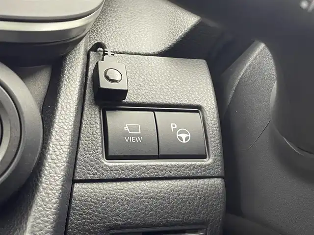 トヨタ プリウス Z 宮城県 2023(令5)年 1.9万km アティチュードブラックマイカ ワンオーナー/寒冷地仕様/ワイパーデアイサー/パノラマルーフ/純正12型ナビ(AM/FM/BT/TV/USB/Miracast)/デジタルインナーミラー/全方位カメラ/ビルトインETC2.0/トヨタセーフティーセンス/レーダークルーズコントロール/BSM/100V電源/パワーバックドア/パワーシート/シートメモリー/シートヒーター/エアシート/ステアリングヒーター/オートライト/オートマチックハイビーム/LEDヘッドライト/純正フロアマット/純正19インチアルミホイール