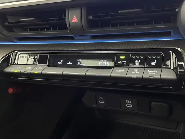 トヨタ プリウス Z 宮城県 2023(令5)年 1.9万km アティチュードブラックマイカ ワンオーナー/寒冷地仕様/ワイパーデアイサー/パノラマルーフ/純正12型ナビ(AM/FM/BT/TV/USB/Miracast)/デジタルインナーミラー/全方位カメラ/ビルトインETC2.0/トヨタセーフティーセンス/レーダークルーズコントロール/BSM/100V電源/パワーバックドア/パワーシート/シートメモリー/シートヒーター/エアシート/ステアリングヒーター/オートライト/オートマチックハイビーム/LEDヘッドライト/純正フロアマット/純正19インチアルミホイール