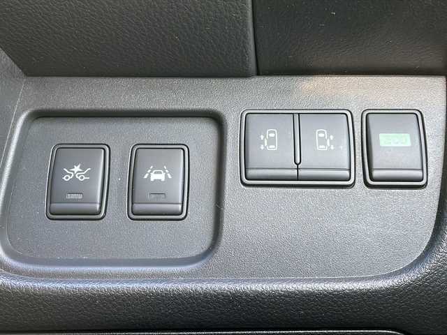 日産 セレナ HWS S HV Vセレ +Sefty Aセーフ 青森県 2015(平27)年 13.6万km ブリリアントホワイトパール ワンオーナー/純正8インチSDナビ・フルセグTV/CD・DVD・Bluetooth・SD/アラウンドビューモニター/純正フリップダウンモニター/両側パワースライドドア/エマージェンシーブレーキ/レーンキープアシスト/フロント・バックソナー/横滑り防止システム/純正エンジンスターター/ビルトインETC/LEDヘッドライト/フォグランプ/純正16インチアルミ/H28.H29.H30.R2.R4.R6年記録簿有/保証書・取説書