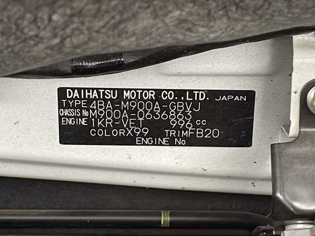 トヨタ ルーミー カスタムG－T 千葉県 2022(令4)年 3.8万km ブラックマイカメタリック/パールホワイト2トーン 衝突軽減ブレーキ/純正SDナビ/（フルセグ/Bluetooth/USB/FM/AM）/全方位カメラ/ETC/ドライブレコーダー/アイドリングストップ/デジタルインナーミラー/シートカバー/シートヒーター（運転席＋助手席）/LEDヘッドライト/電動格納ミラー