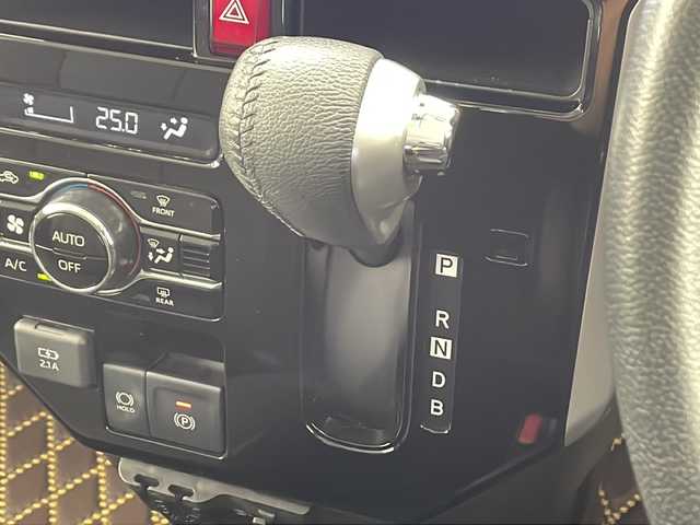 トヨタ ルーミー カスタムG－T 千葉県 2022(令4)年 3.8万km ブラックマイカメタリック/パールホワイト2トーン 衝突軽減ブレーキ/純正SDナビ/（フルセグ/Bluetooth/USB/FM/AM）/全方位カメラ/ETC/ドライブレコーダー/アイドリングストップ/デジタルインナーミラー/シートカバー/シートヒーター（運転席＋助手席）/LEDヘッドライト/電動格納ミラー