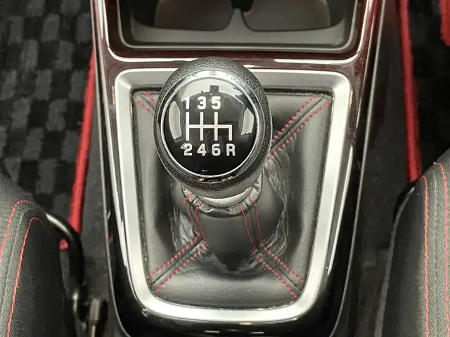 スズキ スイフト スポーツ 愛知県 2020(令2)年 3.5万km プレミアムシルバーメタリック 純正８型ナビ　全方位カメラ　禁煙　シートヒーター　クルコン　ＥＴＣ　デュアルセンサーブレーキサポート　衝突軽減装置　車線逸脱　ＬＥＤオートライト　フォグランプ　フルセグＴＶ　Ｂｌｕｅｔｏｏｔｈ　ＵＳＢ