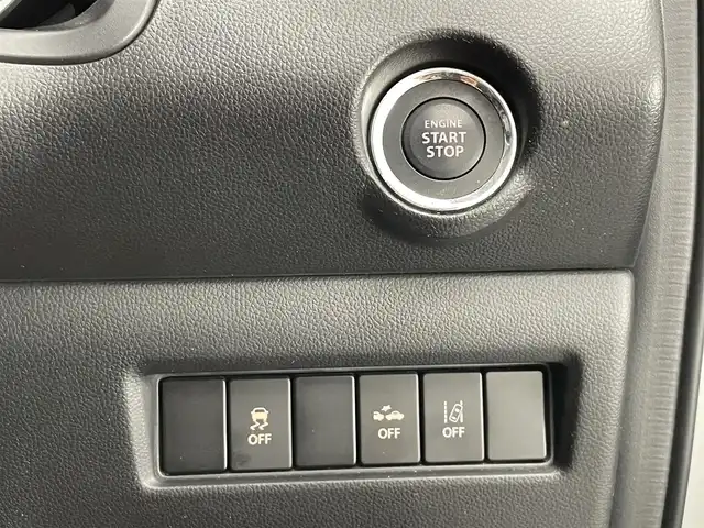 スズキ スイフト スポーツ 愛知県 2020(令2)年 3.5万km プレミアムシルバーメタリック 純正８型ナビ　全方位カメラ　禁煙　シートヒーター　クルコン　ＥＴＣ　デュアルセンサーブレーキサポート　衝突軽減装置　車線逸脱　ＬＥＤオートライト　フォグランプ　フルセグＴＶ　Ｂｌｕｅｔｏｏｔｈ　ＵＳＢ