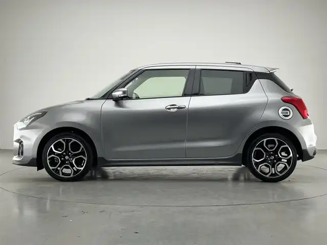 スズキ スイフト スポーツ 愛知県 2020(令2)年 3.5万km プレミアムシルバーメタリック 純正８型ナビ　全方位カメラ　禁煙　シートヒーター　クルコン　ＥＴＣ　デュアルセンサーブレーキサポート　衝突軽減装置　車線逸脱　ＬＥＤオートライト　フォグランプ　フルセグＴＶ　Ｂｌｕｅｔｏｏｔｈ　ＵＳＢ