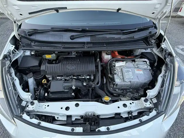 トヨタ シエンタ ハイブリッド G 千葉県 2016(平28)年 7万km ホワイトパールクリスタルシャイン 純正7インチナビNSZN-W64T/両側パワースライド/バックカメラ/衝突軽減ブレーキ/レーンキープアシスト/横揺れ防止装置/オートハイビーム/ビルトインETC/前後ドライブレコーダー/純正フロアマット/スペアキー1本