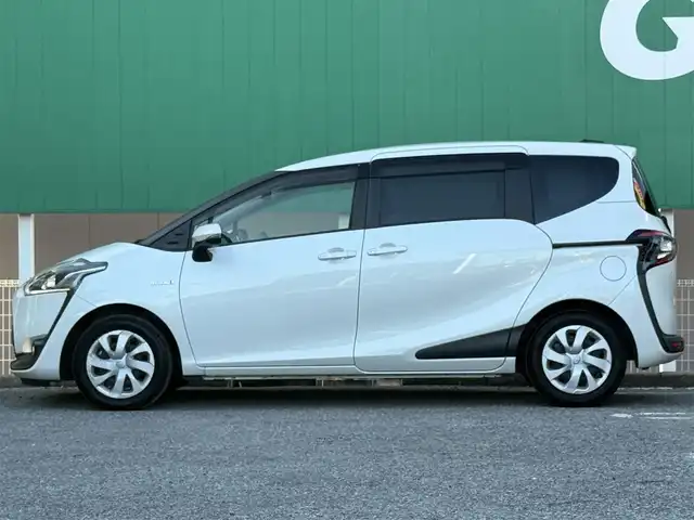 トヨタ シエンタ ハイブリッド G 千葉県 2016(平28)年 7万km ホワイトパールクリスタルシャイン 純正7インチナビNSZN-W64T/両側パワースライド/バックカメラ/衝突軽減ブレーキ/レーンキープアシスト/横揺れ防止装置/オートハイビーム/ビルトインETC/前後ドライブレコーダー/純正フロアマット/スペアキー1本