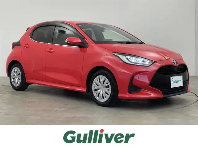 トヨタ ヤリス ハイブリッド Z 埼玉県 2020(令2)年 2.6万km 赤 純正８インチディスプレイオーディオ　バックカメラ　ドライブレコーダー　セーフティセンス　レーダークルーズコントロール　シートヒーター　スマートキー　オートハイビーム　ＬＥＤヘッドライト　地デジTV