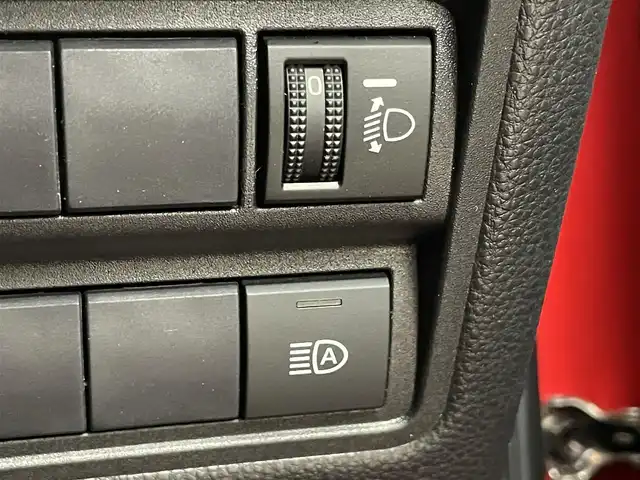 トヨタ ヤリス ハイブリッド Z 埼玉県 2020(令2)年 2.6万km 赤 純正８インチディスプレイオーディオ　バックカメラ　ドライブレコーダー　セーフティセンス　レーダークルーズコントロール　シートヒーター　スマートキー　オートハイビーム　ＬＥＤヘッドライト　地デジTV