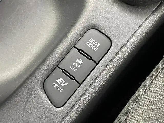 トヨタ ヤリス ハイブリッド Z 埼玉県 2020(令2)年 2.6万km 赤 純正８インチディスプレイオーディオ　バックカメラ　ドライブレコーダー　セーフティセンス　レーダークルーズコントロール　シートヒーター　スマートキー　オートハイビーム　ＬＥＤヘッドライト　地デジTV