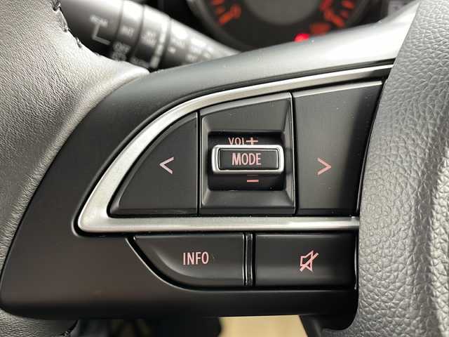 スズキ ジムニー ノマド FC 香川県 2025(令7)年 0.1千km アークティックホワイトパール スズキセーフティーサポート/・衝突被害軽減ブレーキ/・誤発進抑制機能/・車線逸脱警報/・アダプティブクルーズコントロール/・先行車発進お知らせ機能/前席シートヒーター/ヒーテッドドアミラー/コーナーセンサー/革巻きステアリング/ステアリングリモコン/純正15インチアルミホイール/LEDヘッドライト/フォグランプ/アイドリングストップ/パワーウィンドウ/オートエアコン/プッシュスタート/スマートキー/スペアキー/保証書/取扱説明書/記録簿