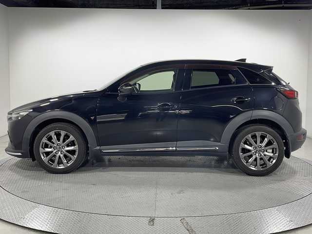 マツダ ＣＸ－３ XD エクスクルーシブモッズ 広島県 2018(平30)年 4.4万km ジェットブラックマイカ 純正７型ナビ/３６０°ビューモニター/革シート/運転席パワーシート/ＢＯＳＥプレミアムサウンドシステム/シートヒーター/ヘッドアップディスプレイ/前後コーナーセンサー/オートマチックハイビーム/ドラレコ/ＥＴＣ/ＬＥＤヘッドライト/ブラインドスポットモニター/純正１８インチアルミホイール(215/50/R18)/エアバッグ(運転席/助手席/サイド/カーテン)