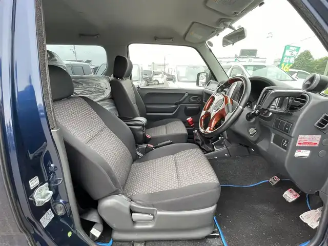 スズキ ジムニー XG 道央・札幌 2011(平23)年 14.6万km ノクターンブルーパール ４WD/5速MT/インチアップ/社外メモリーナビ/CD/DVD/BT/フルセグ/トランスファ切替/HIDヘッドライト/フォグランプ/ヘッドライトレベライザー/社外フロアマット/ドアバイザー/スペアキー/AW付冬タイヤ積込/175/80/R16/2019年/山7mm