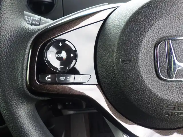 ホンダ Ｎ ＢＯＸ カスタム G L ホンダセンシング 千葉県 2018(平30)年 3.3万km プレミアムホワイトパールⅡ ホンダセンシング/・衝突軽減ブレーキ（CMBS）/・車線維持支援システム（LKAS）/・アダプティブクルーズコントロール（ACC）/・後方誤発進抑制機能/・誤発進抑制機能/両側パワースライドドア/純正SDナビ/ワンセグTV/【DVD/CD再生機能】/バックカメラ/ETC/LEDヘッドライト/フォグライト/ウインカーミラー/リアコーナーセンサー/純正14インチアルミホイル/サイド/カーテンエアバッグ/スマートキー