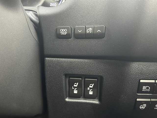 レクサス ＮＸ 300h Fスポーツ 茨城県 2018(平30)年 3.8万km ホワイトノーヴァガラスフレーク 純正ナビ/全方位カメラ/フルセグ/パノラマルーフ/衝突被害軽減ブレーキ/車線逸脱抑制装置/レーダークルーズコントロール/オートマチックハイビーム/クリアランスソナー/BSM/ETC2.0/HUD/ドラレコ/シートヒーター/ベンチレーション/ステアリングヒーター/純正18インチAW/3眼LEDヘッドライト/スマートキー