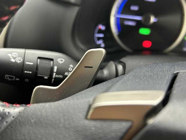 レクサス ＮＸ 300h Fスポーツ 茨城県 2018(平30)年 3.8万km ホワイトノーヴァガラスフレーク 純正ナビ/全方位カメラ/フルセグ/パノラマルーフ/衝突被害軽減ブレーキ/車線逸脱抑制装置/レーダークルーズコントロール/オートマチックハイビーム/クリアランスソナー/BSM/ETC2.0/HUD/ドラレコ/シートヒーター/ベンチレーション/ステアリングヒーター/純正18インチAW/3眼LEDヘッドライト/スマートキー