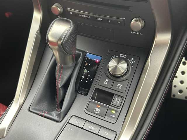 レクサス ＮＸ 300h Fスポーツ 茨城県 2018(平30)年 3.8万km ホワイトノーヴァガラスフレーク 純正ナビ/全方位カメラ/フルセグ/パノラマルーフ/衝突被害軽減ブレーキ/車線逸脱抑制装置/レーダークルーズコントロール/オートマチックハイビーム/クリアランスソナー/BSM/ETC2.0/HUD/ドラレコ/シートヒーター/ベンチレーション/ステアリングヒーター/純正18インチAW/3眼LEDヘッドライト/スマートキー