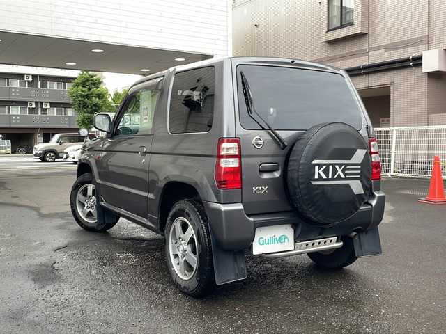日産 キックス RX 道央・札幌 2009(平21)年 7.2万km ミディアムグレー 社外ナビ(BT、FM、AM、TV、SD、CD)/純正ドアバイザー/シートヒーター(運転席)/ETC/オートライト/純正エンジンスターター/バックカメラ/背面タイヤ