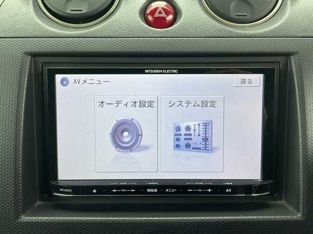 日産 キックス RX 道央・札幌 2009(平21)年 7.2万km ミディアムグレー 社外ナビ(BT、FM、AM、TV、SD、CD)/純正ドアバイザー/シートヒーター(運転席)/ETC/オートライト/純正エンジンスターター/バックカメラ/背面タイヤ