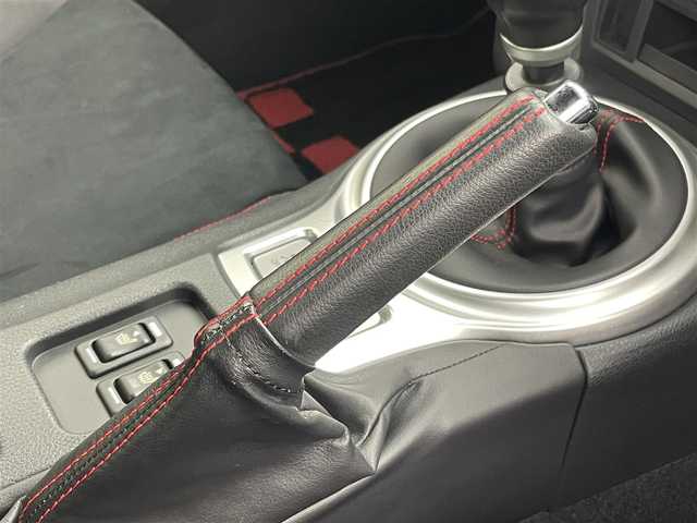スバル ＢＲＺ GT 茨城県 2018(平30)年 1.2万km クリスタルブラックシリカ 社外ナビ/フルセグ/クルーズコントロール/シートヒーター/純正17インチAW/リアスポイラー/LEDヘッドライト/スマートキー