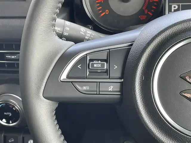 スズキ ジムニー XC 東京都 2025(令7)年 0.1千km ジャングルグリーン 届出済未使用車/デュアルセンサーブレーキ/車線逸脱警報機能/パーキングソナー/ヒルディセントコントロール/クルーズコントロール/シートヒーター/横滑り抑制機能/アイドリングストップ/スマートキー