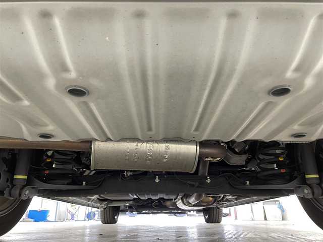 日産 セレナ ハイウェイスター G プロパイロットED 滋賀県 2016(平28)年 5.3万km ブリリアントシルバー 禁煙車/純正9インチナビ(AM/FM/CD/DVD/フルセグ/Bluetooth)/ドライブレコーダー/ＥＴＣ/両側電動/ＬＥＤ/プロパイロット/オートライト/バックカメラ/前後クリアランスソナー/アイドリングストップ/電子パーキング/オートホールドブレーキ/プッシュスタート/スマートキー×2