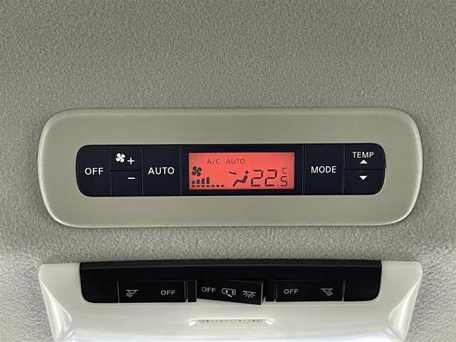 日産 セレナ ハイウェイスター G プロパイロットED 滋賀県 2016(平28)年 5.3万km ブリリアントシルバー 禁煙車/純正9インチナビ(AM/FM/CD/DVD/フルセグ/Bluetooth)/ドライブレコーダー/ＥＴＣ/両側電動/ＬＥＤ/プロパイロット/オートライト/バックカメラ/前後クリアランスソナー/アイドリングストップ/電子パーキング/オートホールドブレーキ/プッシュスタート/スマートキー×2