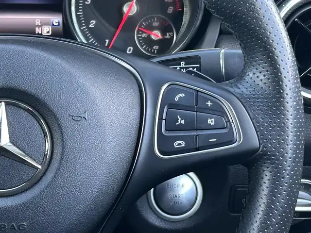 メルセデス・ベンツ ＣＬＡ１８０ Sブレイク AMG スタイル 福岡県 2017(平29)年 3.9万km カルサイトホワイト レーダーセーフティパッケージ/アダプティブクルーズコントロール/ブラインドスポットモニター/レーンキープアシスト/アクティブセーフティブレーキ/ハーフレザーシート/前席シートヒーター/純正ナビ/Applecarplay/androidauto/フルセグTV/Bluetooth/バックカメラ/LEDヘッドライト/オートライト/純正ドライブレコーダー/純正18インチアルミホイール/ETC/取扱説明書/保証書/スペアキー×1