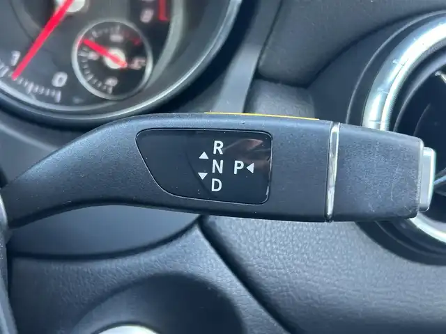 メルセデス・ベンツ ＣＬＡ１８０ Sブレイク AMG スタイル 福岡県 2017(平29)年 3.9万km カルサイトホワイト レーダーセーフティパッケージ/アダプティブクルーズコントロール/ブラインドスポットモニター/レーンキープアシスト/アクティブセーフティブレーキ/ハーフレザーシート/前席シートヒーター/純正ナビ/Applecarplay/androidauto/フルセグTV/Bluetooth/バックカメラ/LEDヘッドライト/オートライト/純正ドライブレコーダー/純正18インチアルミホイール/ETC/取扱説明書/保証書/スペアキー×1