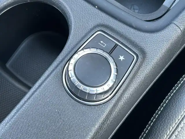 メルセデス・ベンツ ＣＬＡ１８０ Sブレイク AMG スタイル 福岡県 2017(平29)年 3.9万km カルサイトホワイト レーダーセーフティパッケージ/アダプティブクルーズコントロール/ブラインドスポットモニター/レーンキープアシスト/アクティブセーフティブレーキ/ハーフレザーシート/前席シートヒーター/純正ナビ/Applecarplay/androidauto/フルセグTV/Bluetooth/バックカメラ/LEDヘッドライト/オートライト/純正ドライブレコーダー/純正18インチアルミホイール/ETC/取扱説明書/保証書/スペアキー×1