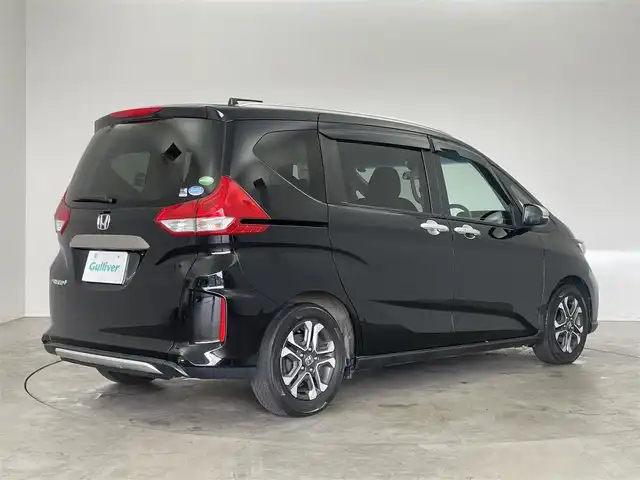 ホンダ フリード＋ クロスター ホンダセンシング 埼玉県 2021(令3)年 4.6万km クリスタルブラックパール 純正９インチナビ　バックカメラ　クルーズコントロール　ビルトインＥＴＣ　前後ドライブレコーダー　両側パワースライドドア　ＬＥＤヘッドライト　スマートキー　純正アルミホイール　純正フロアマット